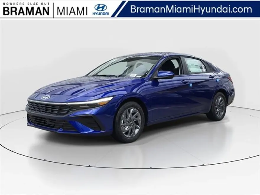 2025 Hyundai Elantra Hybrid photo 1