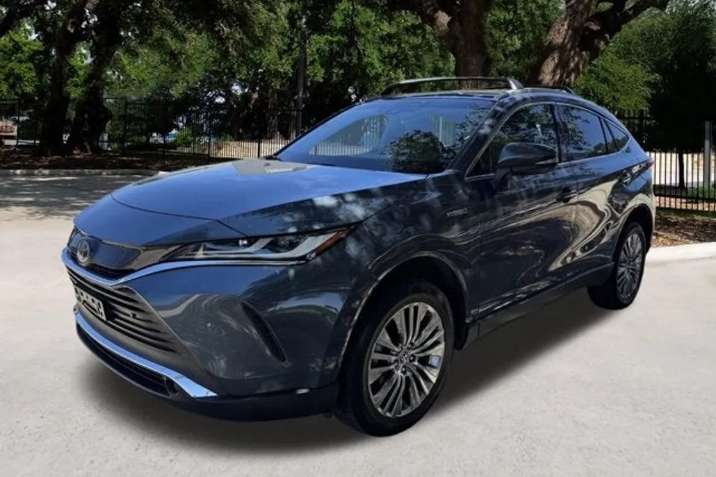 2021 Toyota Venza XLE photo 1