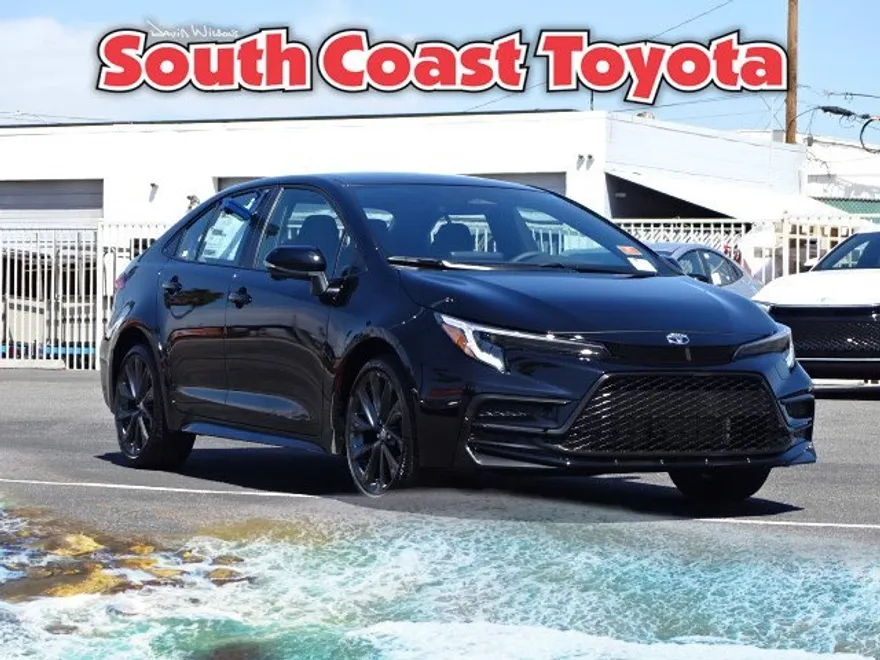 2025 Toyota Corolla SE photo 1