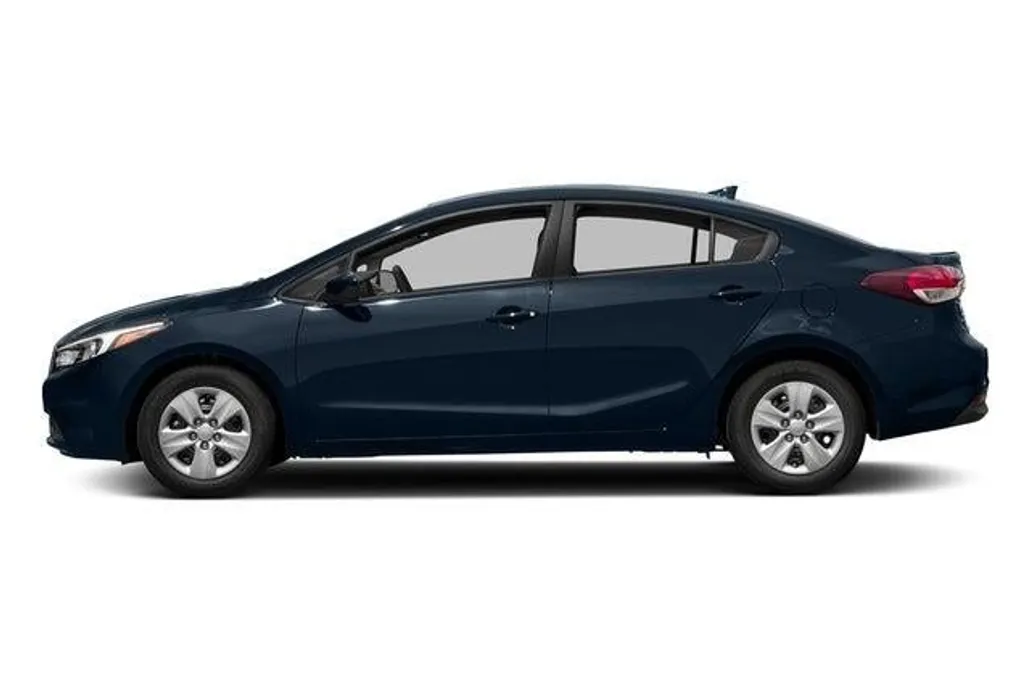 2017 Kia Forte LX Base photo 1