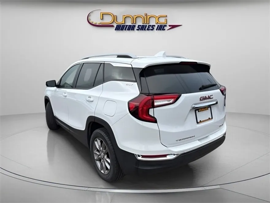 2024 Gmc Terrain SLT photo 1