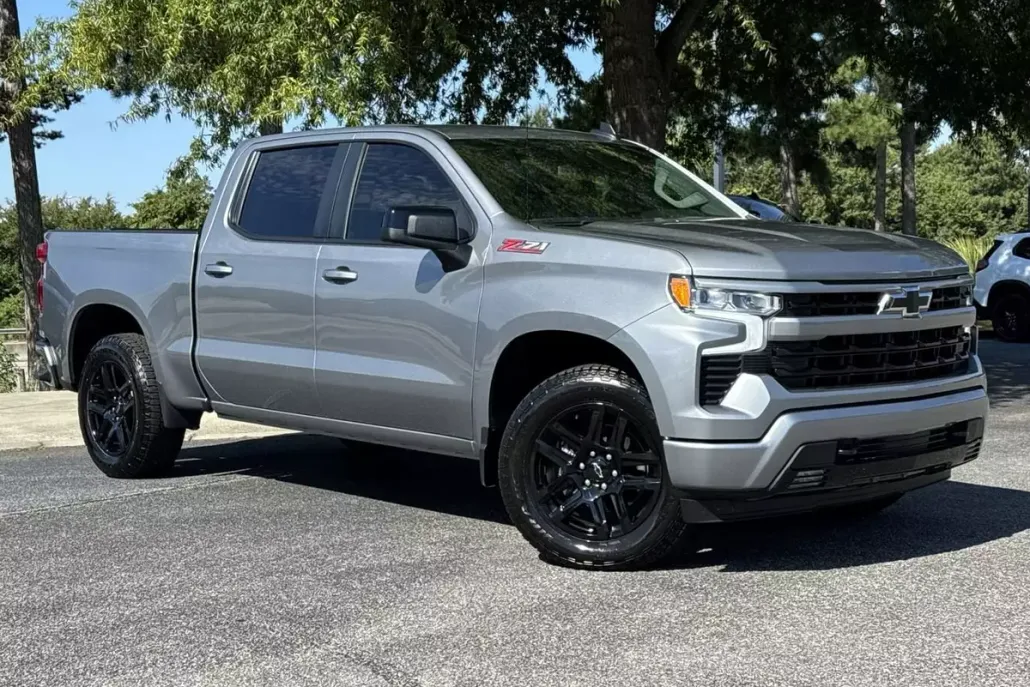2025 Chevrolet Silverado 1500 RST photo 1