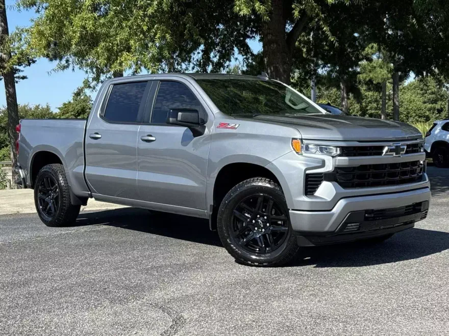 2025 Chevrolet Silverado 1500 RST photo 1