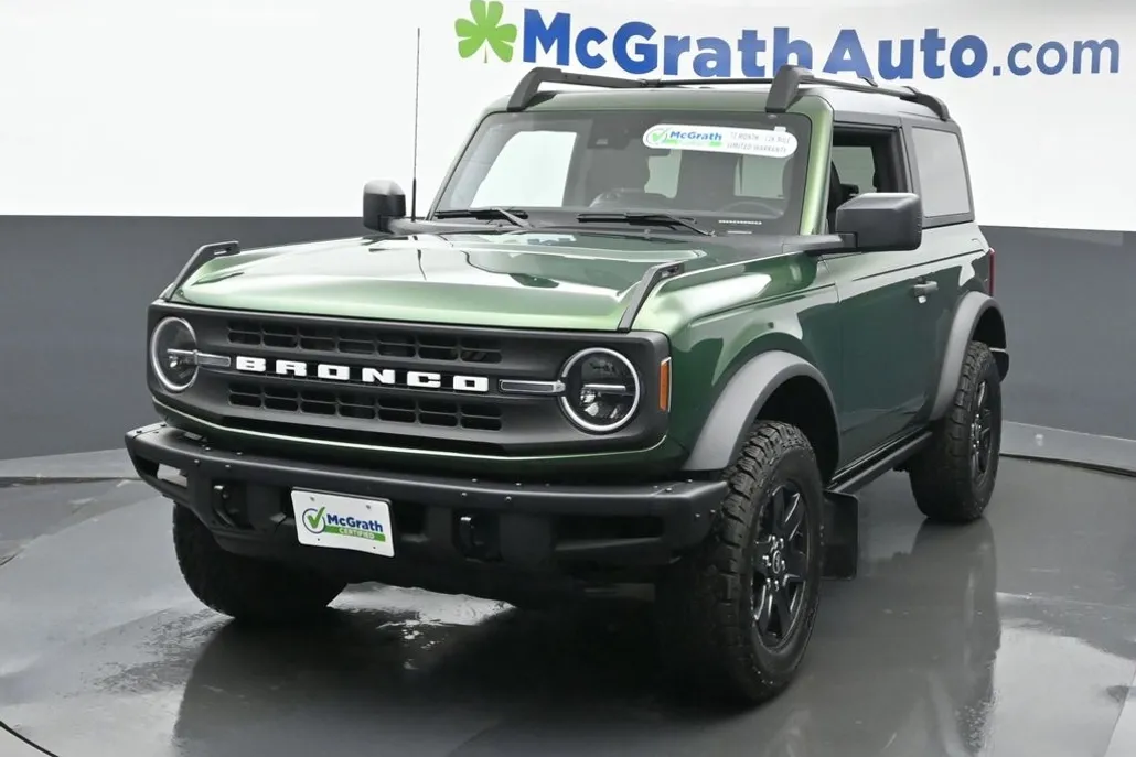 2024 Ford Bronco Black Diamond photo 1