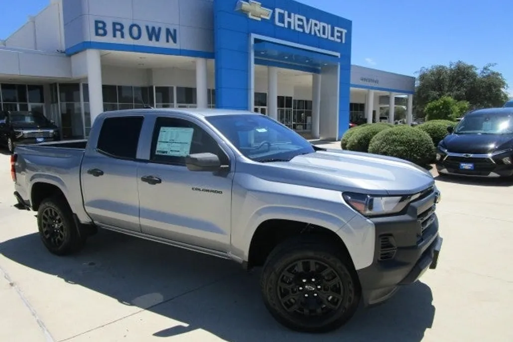 2026 Chevrolet Colorado Work Truck photo 1
