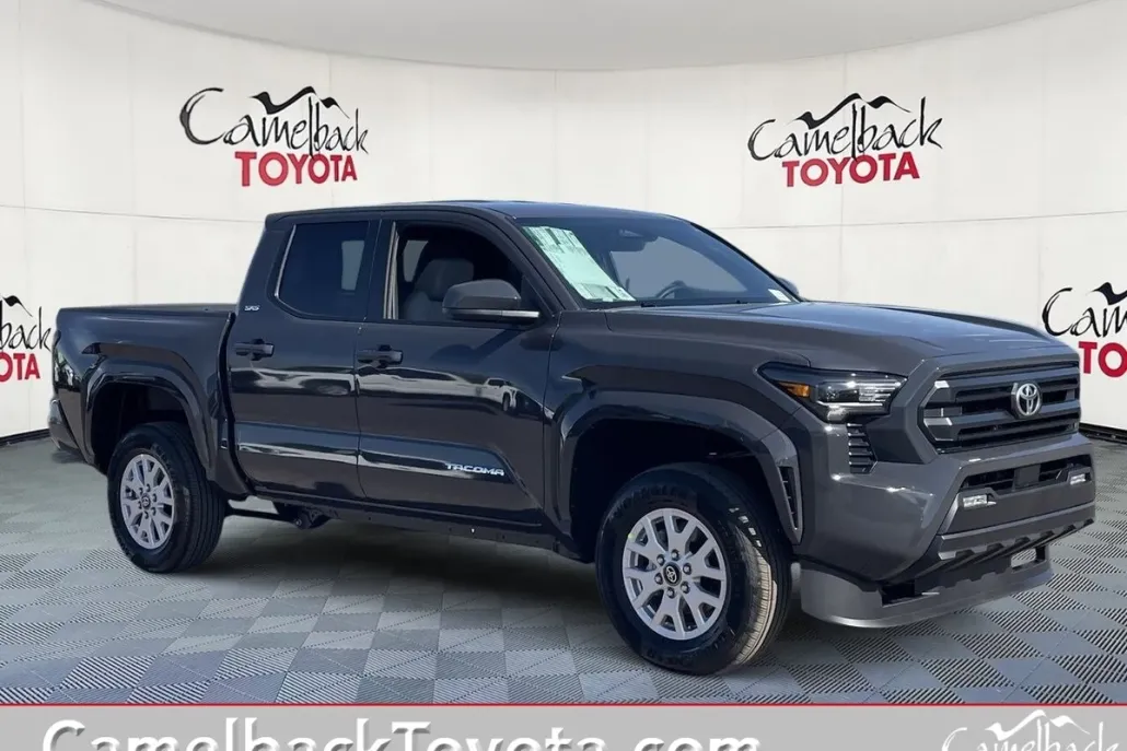 2025 Toyota Tacoma SR5 photo 1