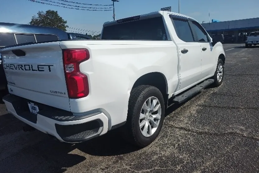 2020 Chevrolet Silverado 1500 Custom photo 1