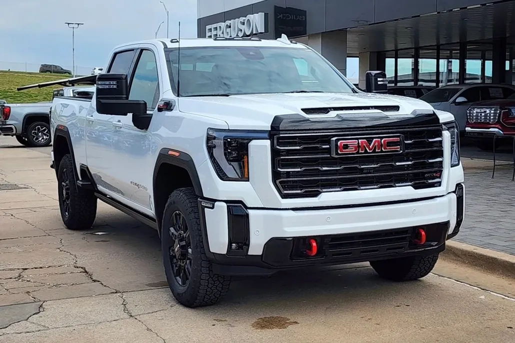 2026 Gmc Sierra 2500 HD AT4 photo 1