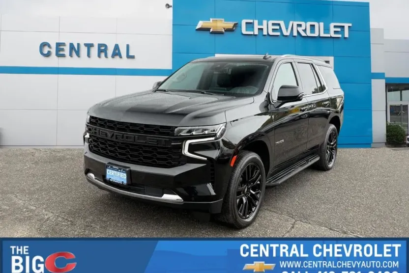 2023 Chevrolet Tahoe LT photo 1