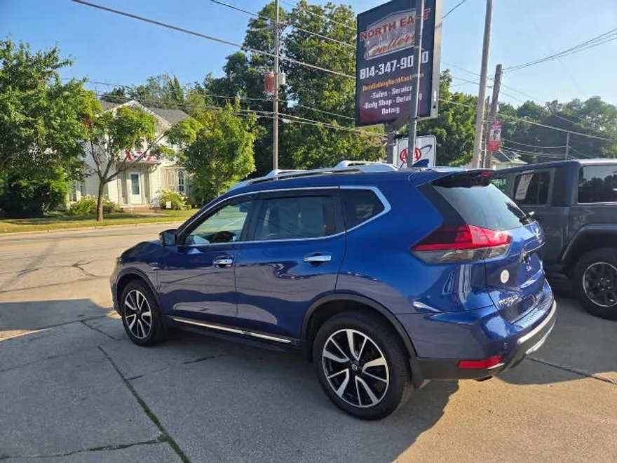 2019 Nissan Rogue SL photo 1