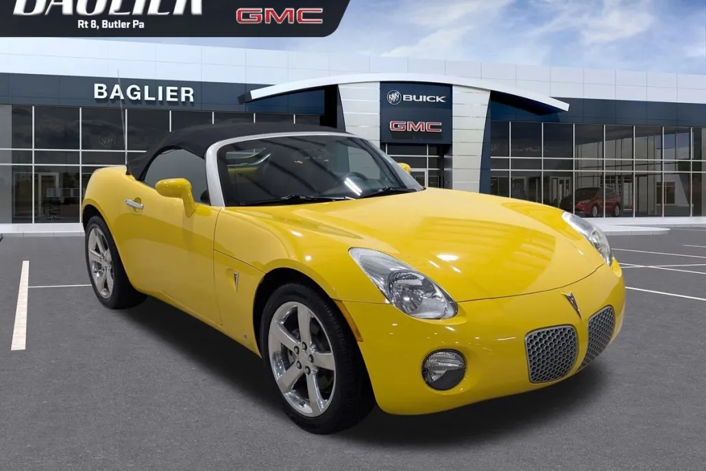 2008 Pontiac Solstice Base photo 1