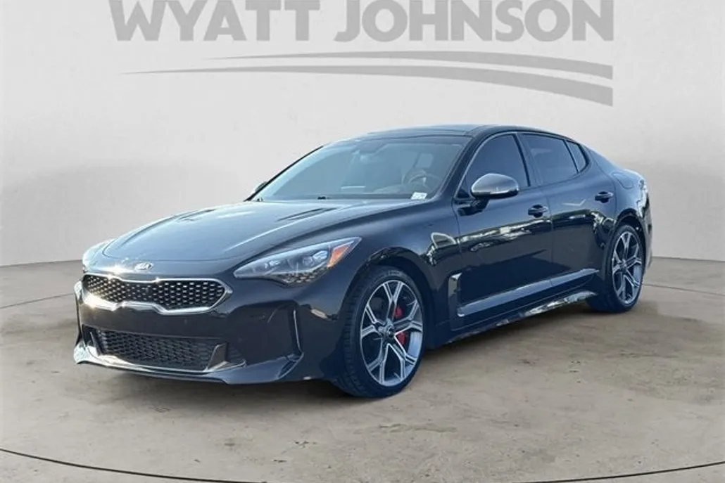2020 Kia Stinger GT2 photo 1
