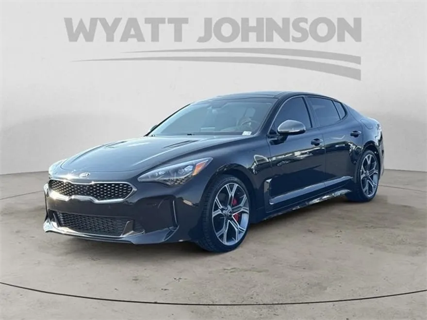 2020 Kia Stinger GT2 photo 1