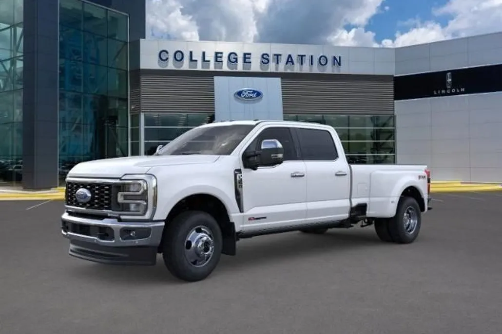 2026 Ford F-350 photo 1