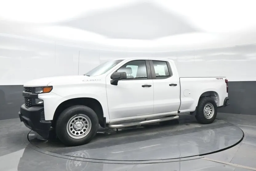 2020 Chevrolet Silverado 1500 photo 1