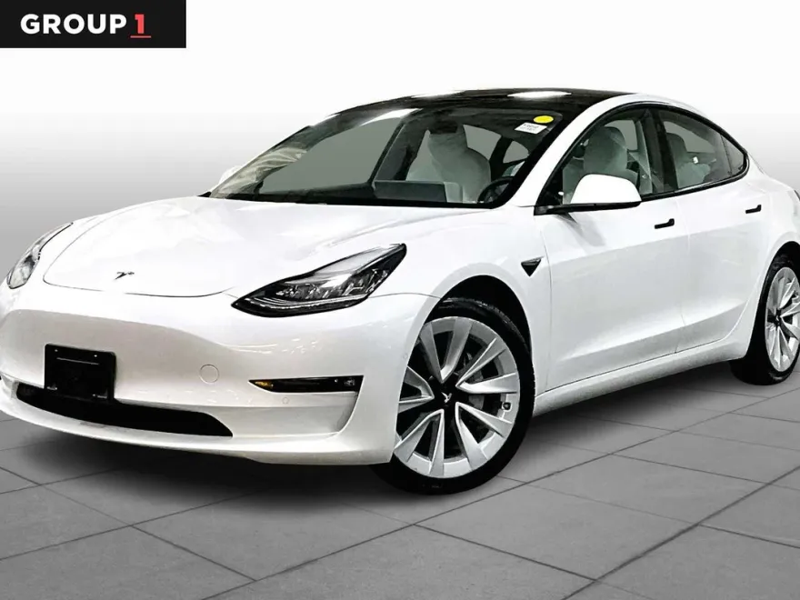 2021 Tesla Model 3 Long Range photo 1