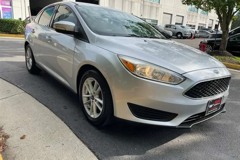 2015 Ford Focus SE photo 1