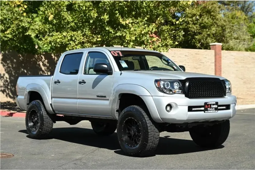 2007 Toyota Tacoma Double Cab PreRunner photo 1