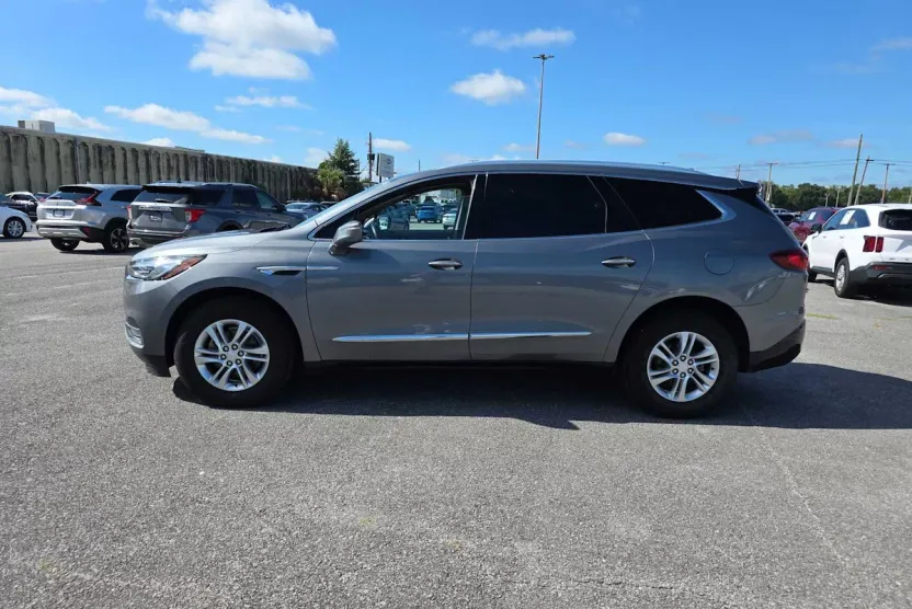 2019 Buick Enclave Essence photo 1