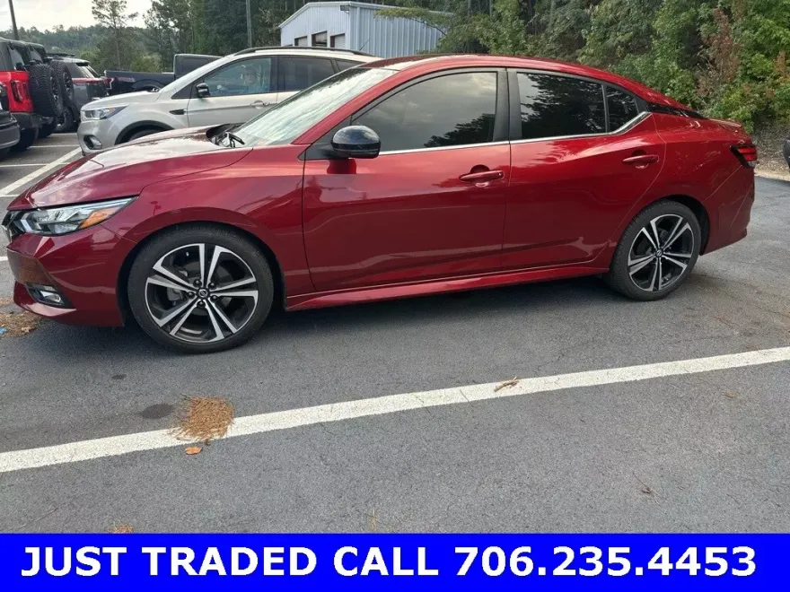 2022 Nissan Sentra SR photo 1