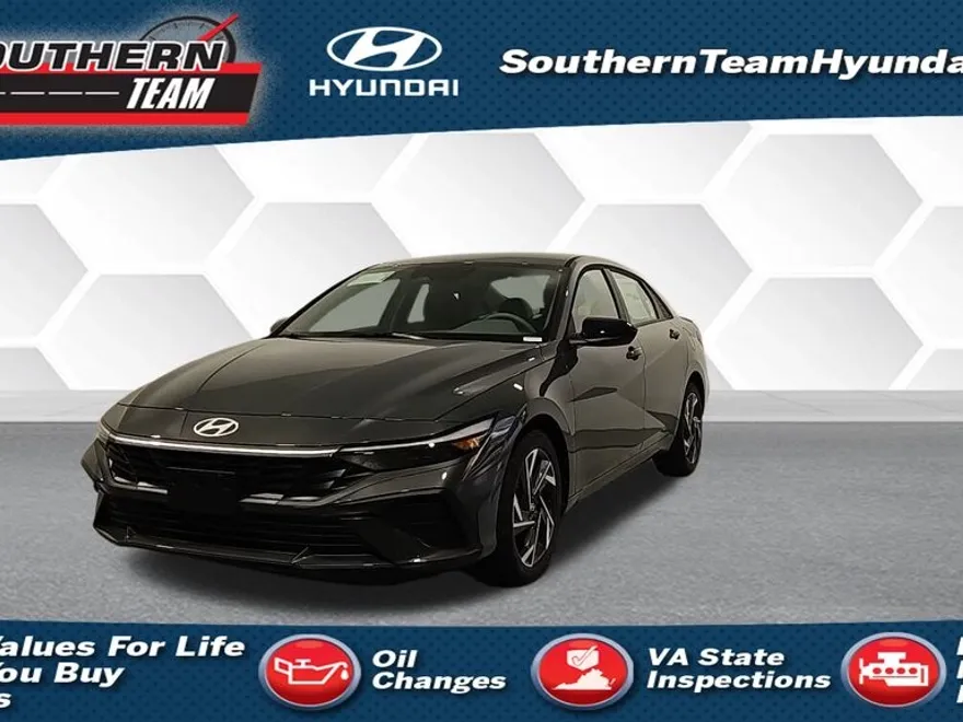 2025 Hyundai Elantra SEL Sport photo 1