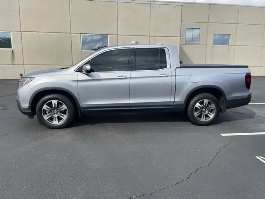 2019 Honda Ridgeline RTL-E photo 1