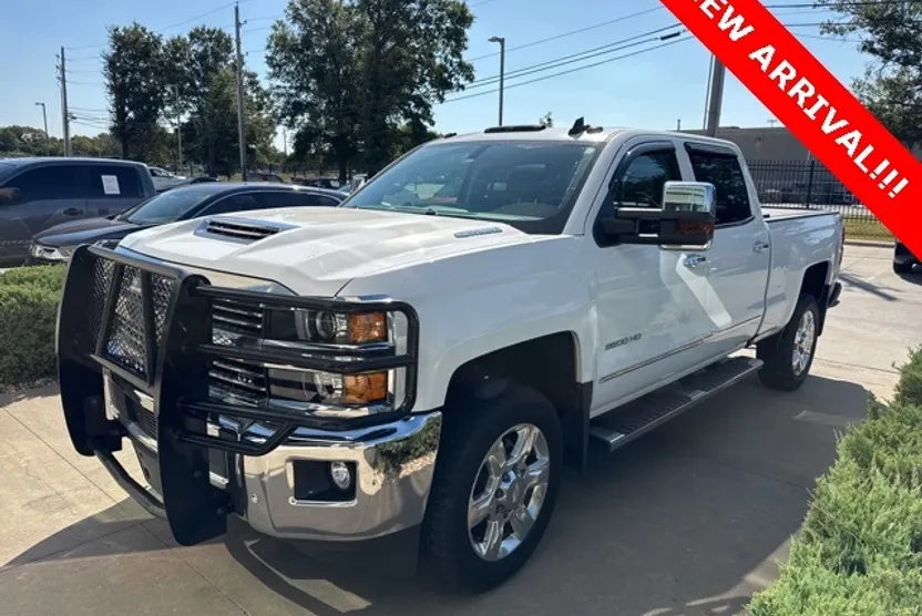 2019 Chevrolet Silverado 2500HD LTZ photo 1