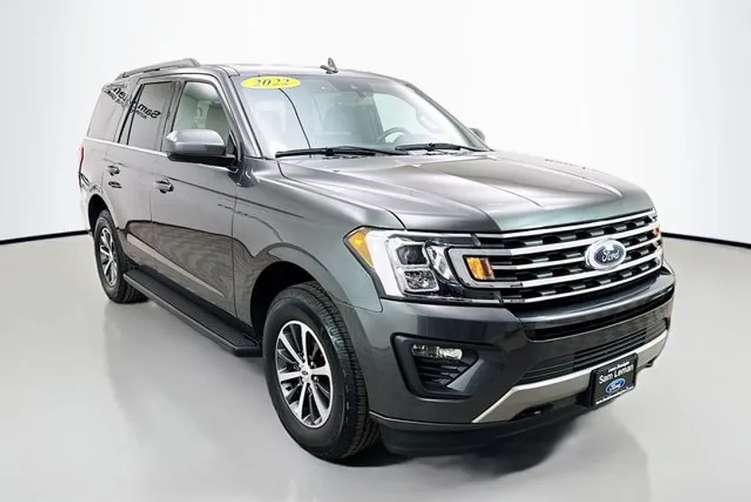 2021 Ford Expedition XLT photo 1