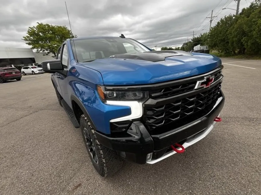 2023 Chevrolet Silverado 1500 ZR2 photo 1
