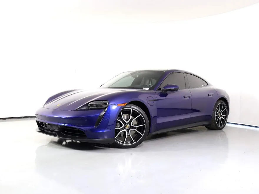 2023 Porsche Taycan photo 1