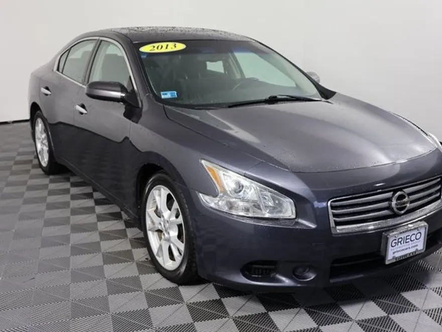 2013 Nissan Maxima S photo 1
