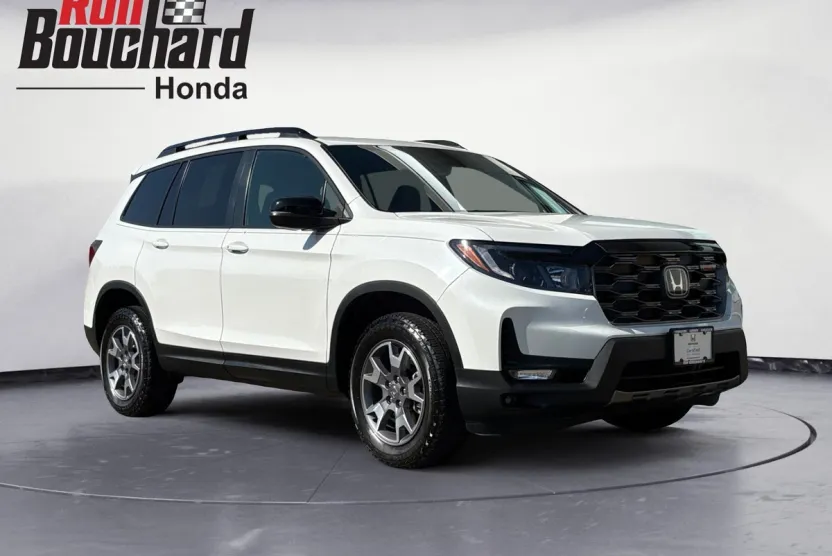 2023 Honda Passport TrailSport photo 1