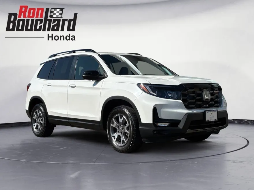 2023 Honda Passport TrailSport photo 1