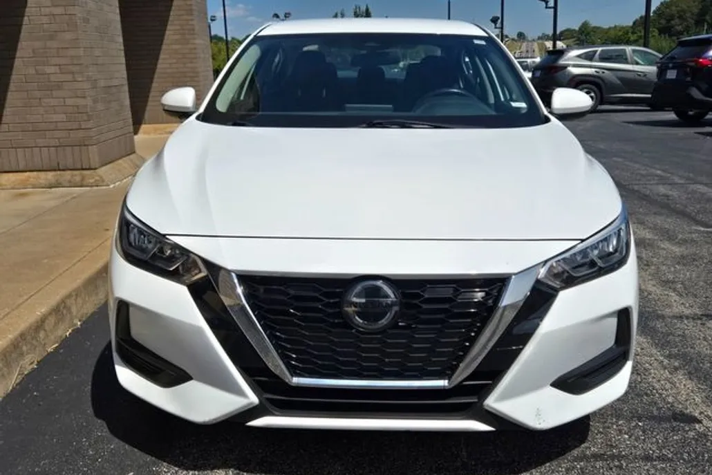 2021 Nissan Sentra S photo 1