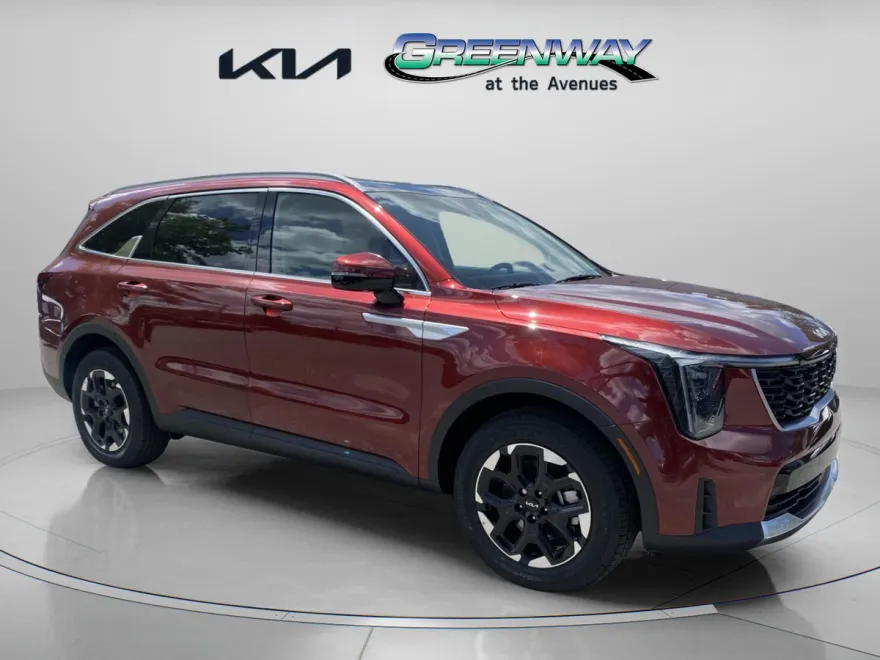 2025 Kia Sorento S photo 1