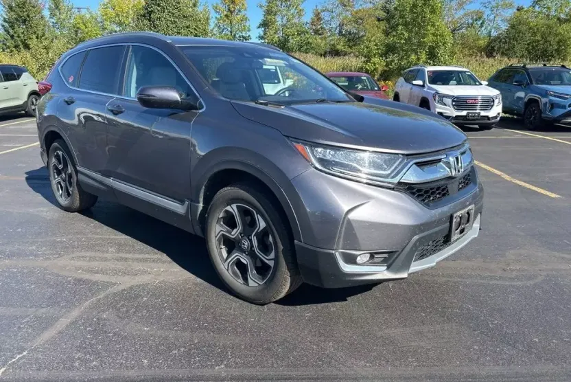 2018 Honda CR-V Touring photo 1