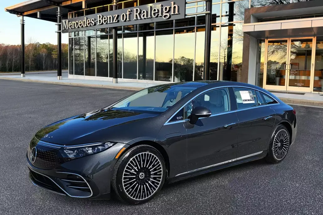 2023 Mercedes Benz EQS Sedan 450 photo 1
