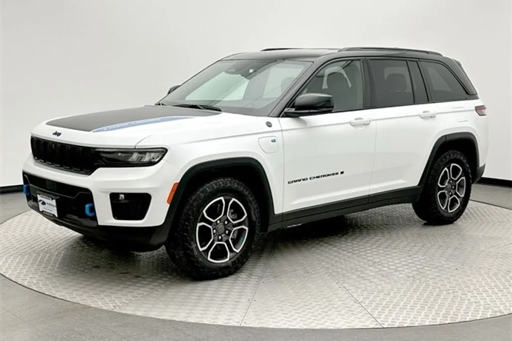 2024 Jeep Grand Cherokee Trailhawk 4xe photo 1