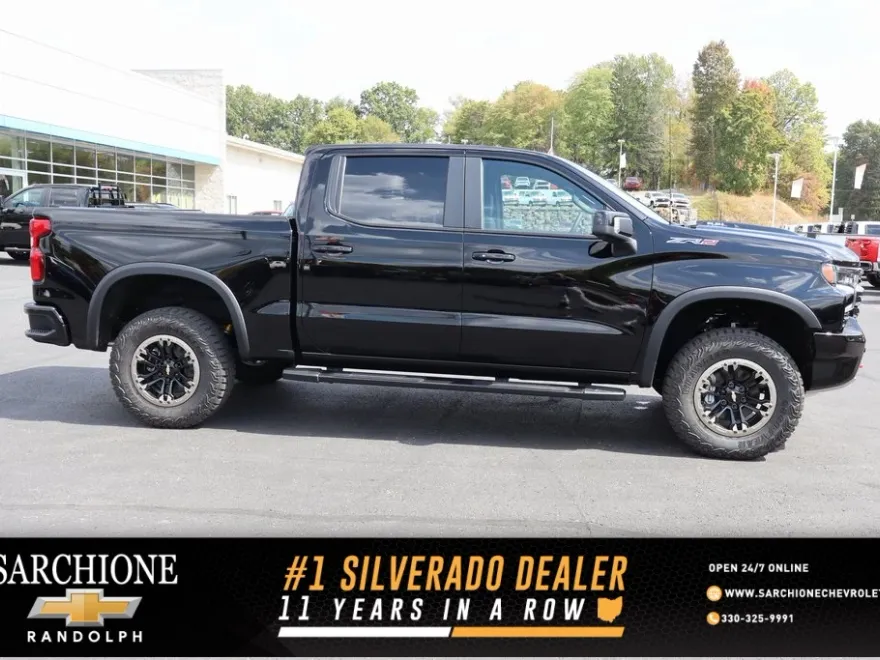 2025 Chevrolet Silverado 1500 ZR2 photo 1