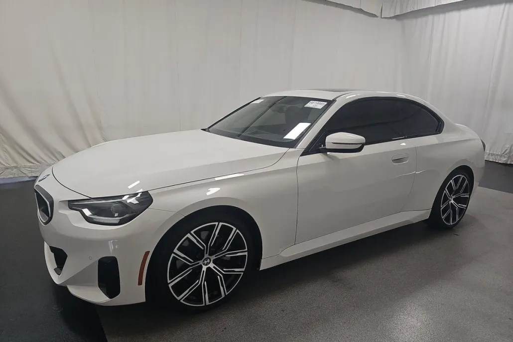 2024 Bmw 230i photo 1