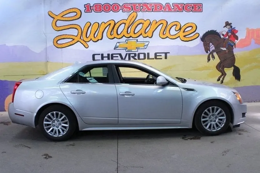 2010 Cadillac CTS Base photo 1