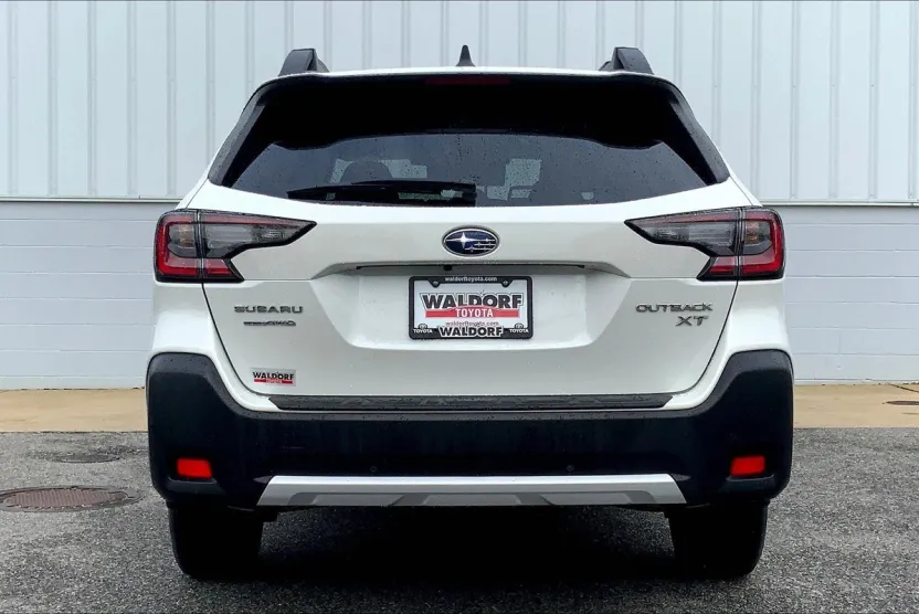 2024 Subaru Outback Limited XT photo 1
