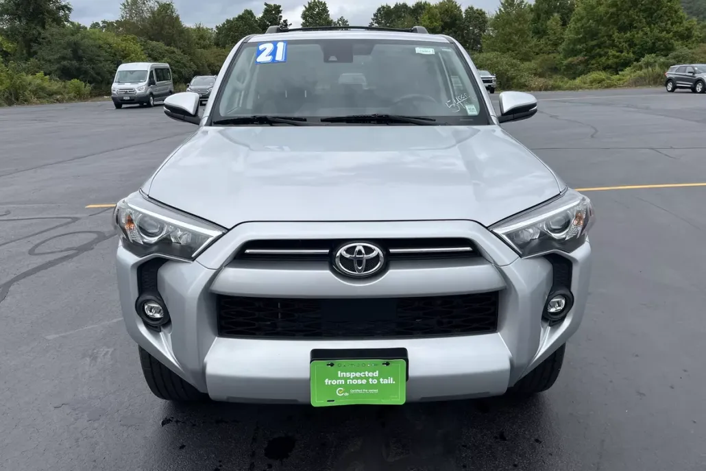 2021 Toyota 4Runner SR5 Premium photo 1