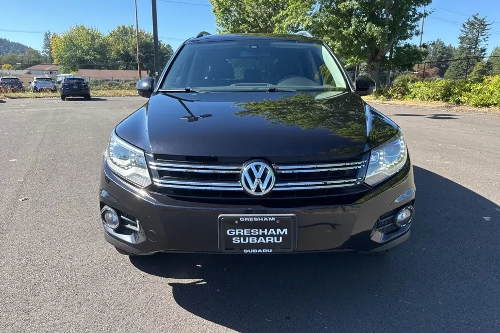2017 Volkswagen Tiguan SEL photo 1