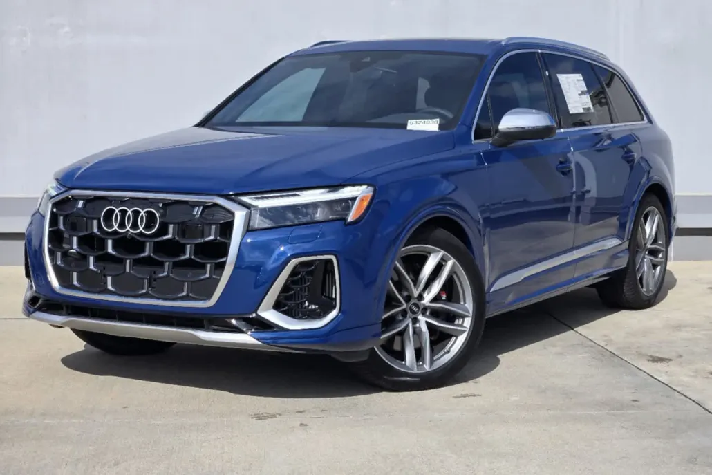 2025 Audi SQ7 Premium Plus photo 1
