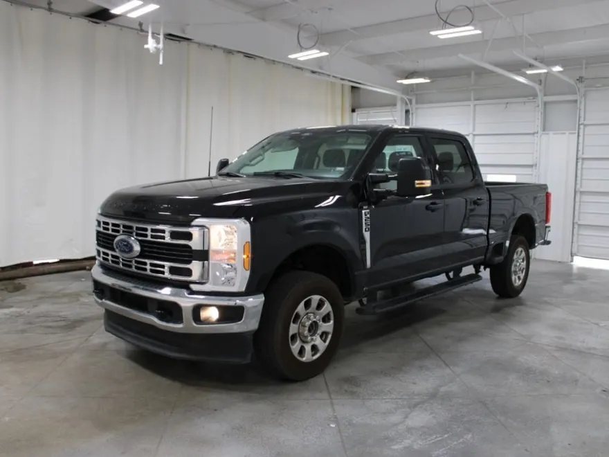 2024 Ford F-250 photo 1