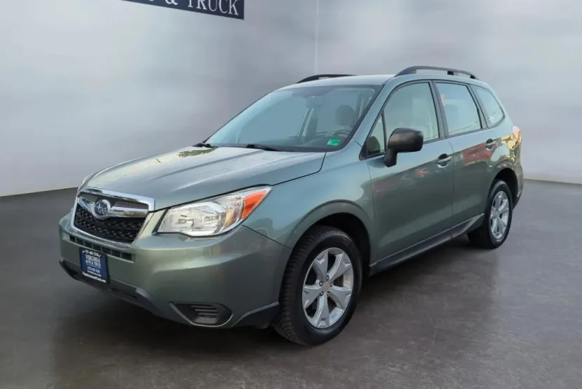 2016 Subaru Forester 2.5i photo 1