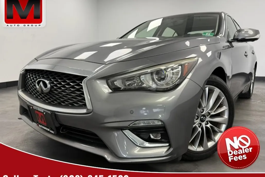2018 Infiniti Q50 3.0t LUXE AWD photo 1