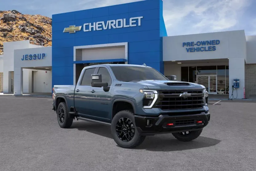 2025 Chevrolet Silverado 2500HD LTZ photo 1
