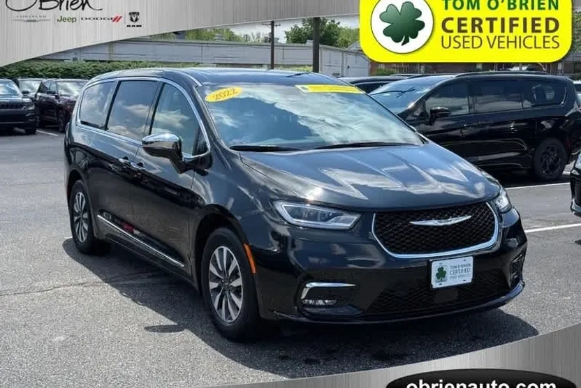 2022 Chrysler Pacifica Hybrid Limited photo 1